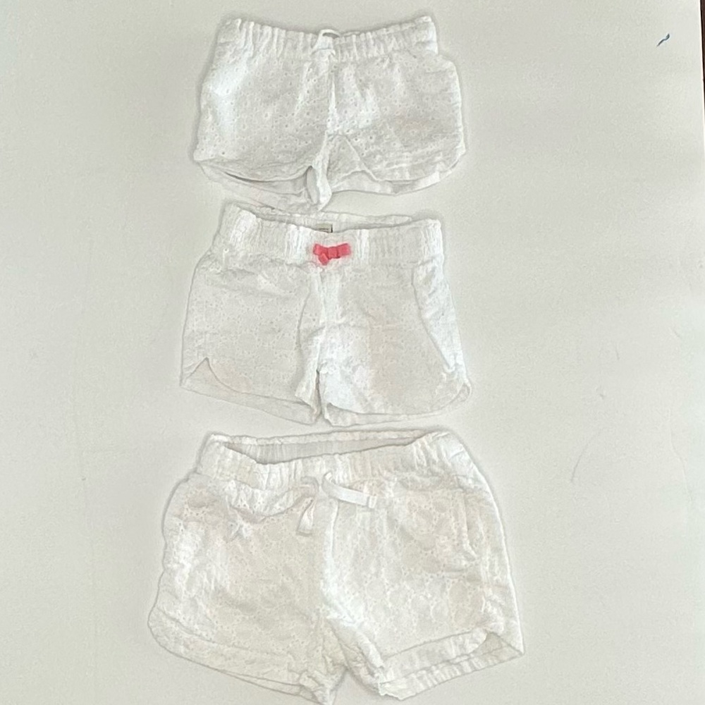 Cat & Jack/Cherokee White Kids Shorts Set